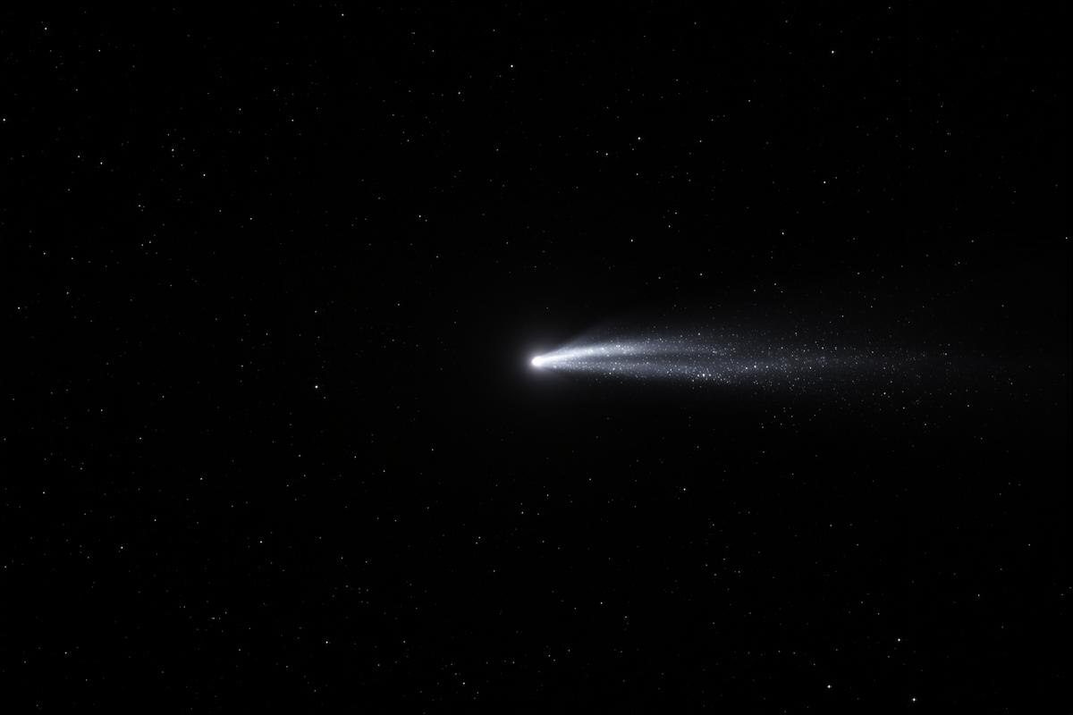 8 New Spacecraft Images Reveal Interstellar Comet Like Never Before
