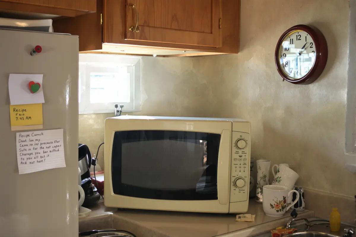 Still Using That Old Microwave? Here’s Why It’s Holding You Back